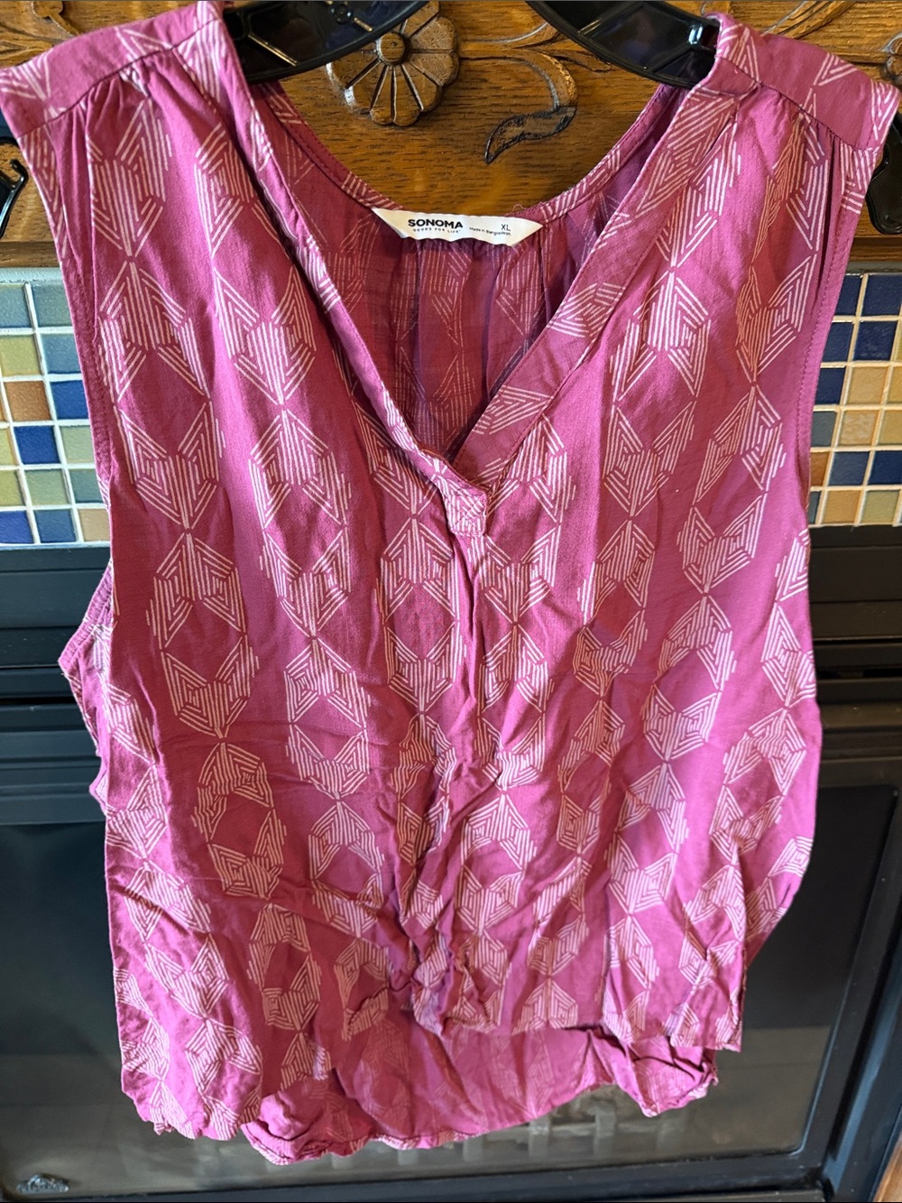 Sonoma Pink Geometric Sleeveless V-Neck Camisole